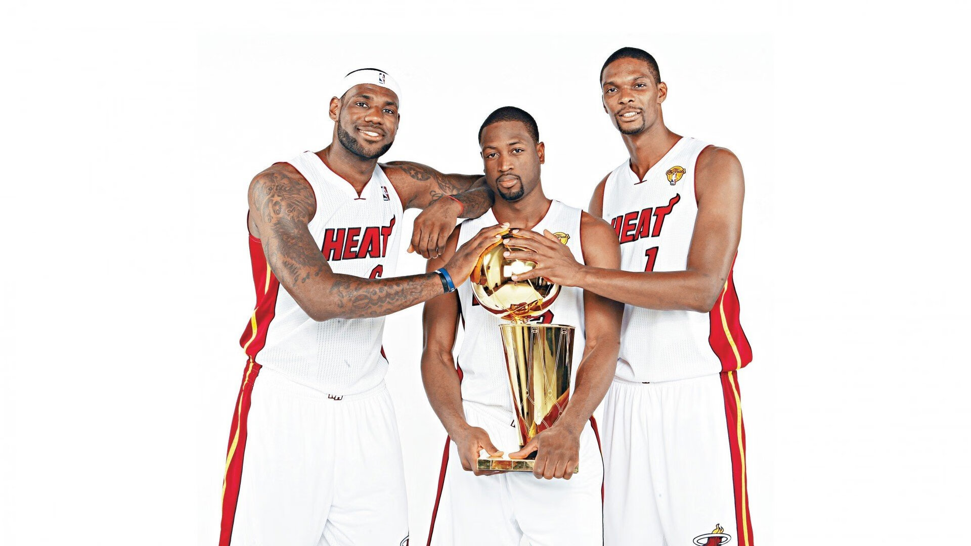 _湖人队士气高昂，向季后赛目标迈进_，湖人队v